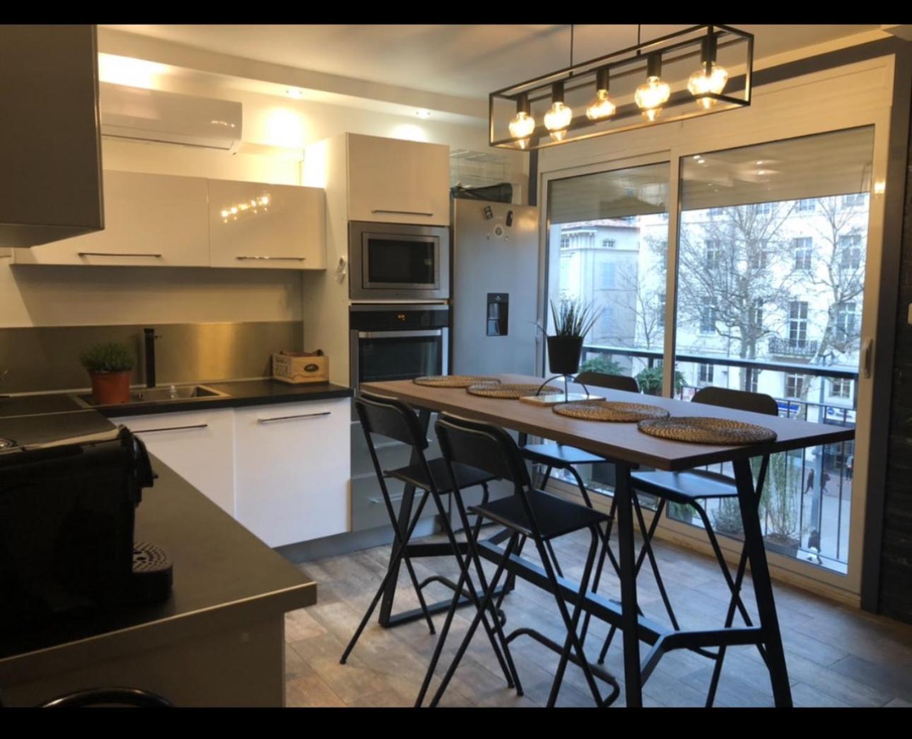 Appartement climatisé hyper centre de Marseille Extérieur photo